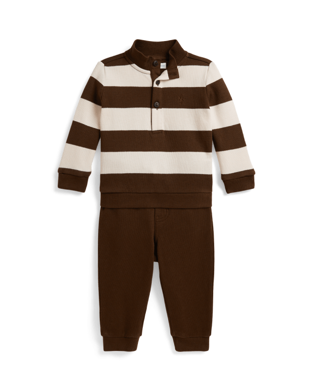 Pullover und Hose in Estate-Rippenstrick